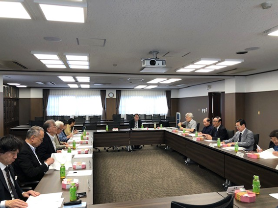 大学と辟雍会との意見交換会